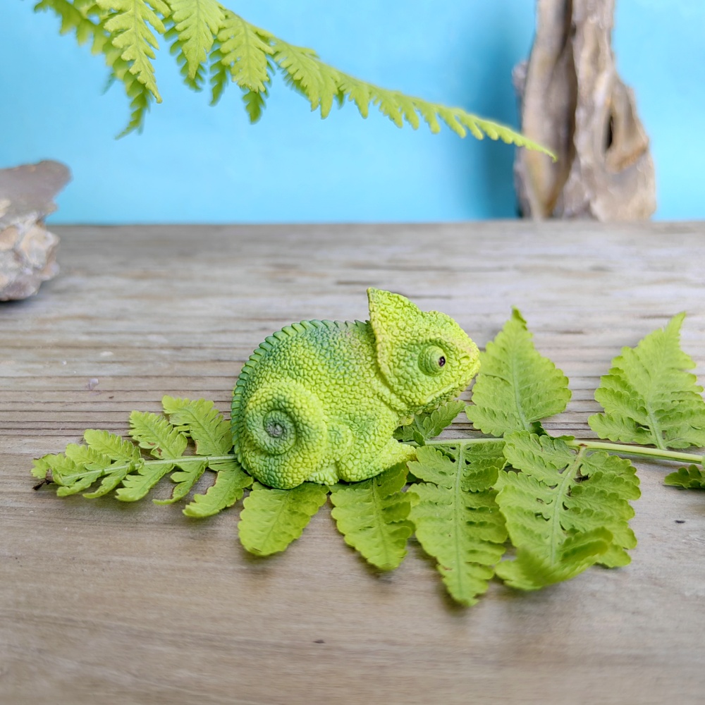 Simulated Lizard Chameleon Axo - Bonsai Garden Gift recension och pris